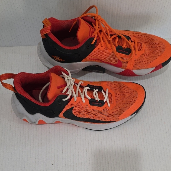 Nike Giannis Immortality 2 Men's Orange and Black Athletic Shoes Size 13 - Picture 4 of 9